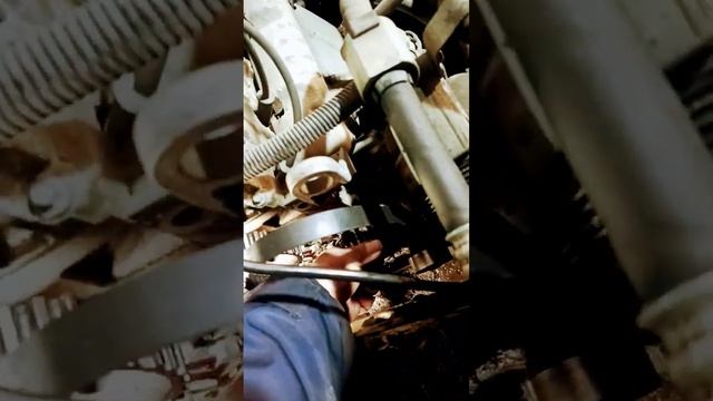 Рено логан заклинила помпа, приехал своим ходом! смотреть онлайн