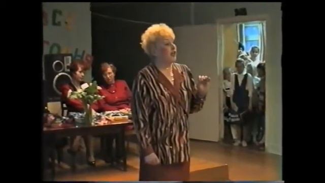 АРХИВ 1995 год – "А кто у нас умён" Поёт Вера Царёва смотреть онлайн