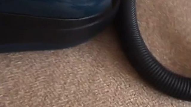 Hoover Telios 1700 Caresse Cylinder Vacuum Cleaner Demonstration смотреть онлайн