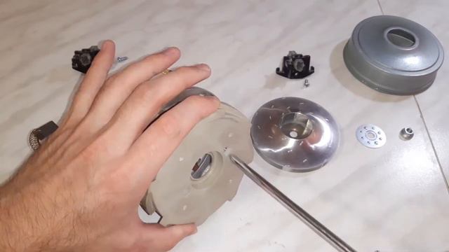 Как разобрать двигатель пылесоса смотреть онлайн