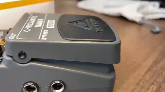 Pedal Behringer Tu300 Afinador Cromático Para Guitarra смотреть онлайн