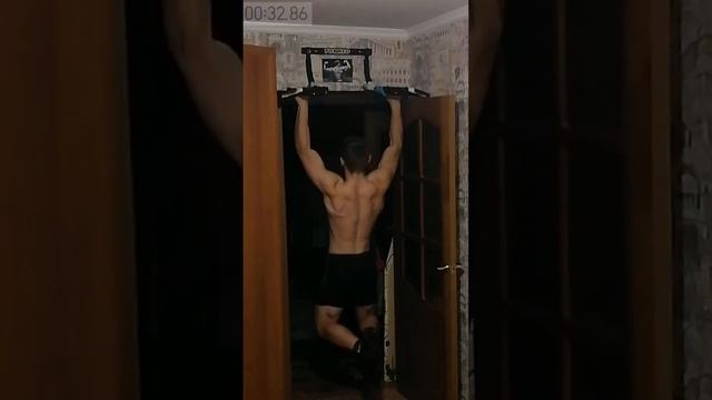 СЕТ НА ТУРНИКЕ (30СЕК СТАТИКА) И ЗАТЕМ НЕ СЛЕЗАЯ С ТУРНИКА 30 ПОДТЯГИВАНИЙ смотреть онлайн