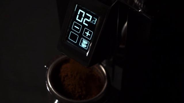 Mignon XL - The Mignon experience takes gold tones смотреть онлайн
