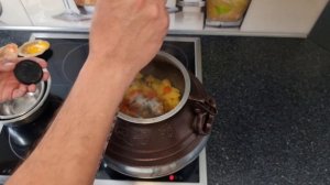 КУРИНЫЙ СУП  В АФГАНСКОМ КАЗАНЕ  ENG SUB