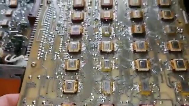 Дорогие переключатели и КМ-ки в не известном приборе.. смотреть онлайн