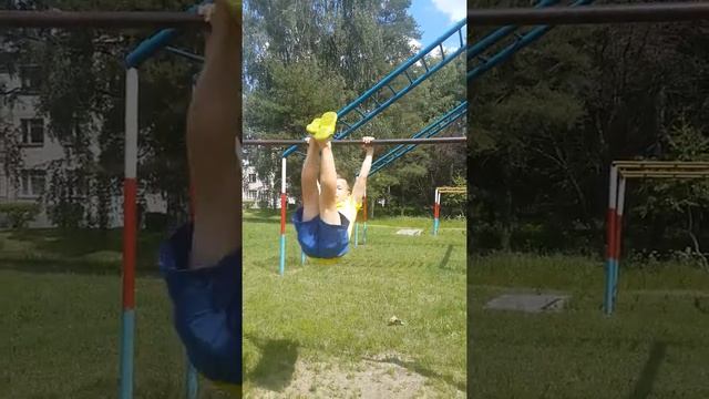 Учимся делать подьём с переворотом и солнышко на турнике смотреть онлайн