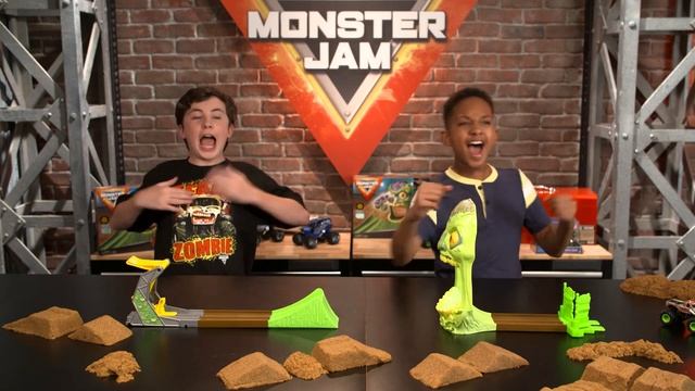 Zombie MONSTER TRUCK Madness ?♂️ Monster Jam Revved Up Recaps + Monster Truck MOST DONUTS Record! смотреть онлайн