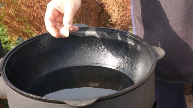 Жареная картошка в казане. Картофель по деревенски смотреть онлайн