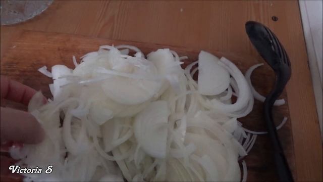 Жульен из лесных грибов и курицы | Нежнейший соус бешамель Victoria S смотреть онлайн