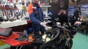 Yamaha R6. Регулировка клапанов. Мануал.