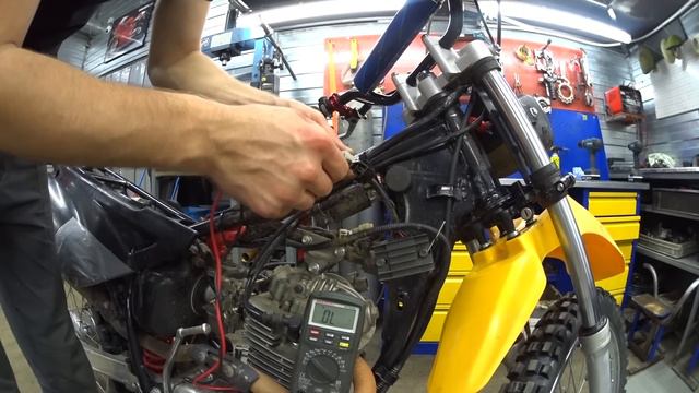 КАК проверить РЕЛЕ РЕГУЛЯТОР и ГЕНЕРАТОР мотоцикла? смотреть онлайн