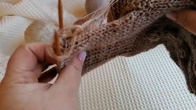КАРДИГАН на модели/ пуговичный бум /еще одни носки #вязание смотреть онлайн