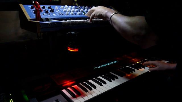 SQ80 eats a prog rock sandwich: Hammond Cheese! смотреть онлайн