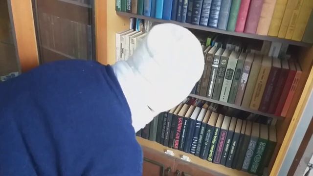 КНИГИ ИЗ СССР , КОТОРЫЕ Я ЧИТАЮ / МОЯ БИБЛИОТЕКА ч.1/ Видео № 1400 смотреть онлайн