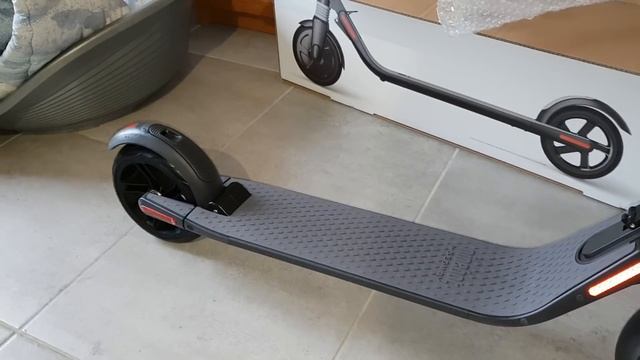 [UNBOXING] NINEBOT SEGWAY ES2 : TROTTINETTE ELECTRIQUE ! смотреть онлайн