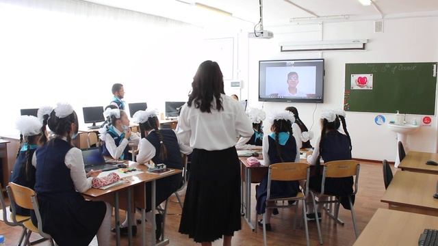 Ағылшын тілі ашық сабақ 6 сынып Helping other people смотреть онлайн