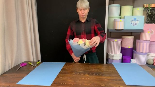 БУКЕТ ИЗ 13 ГВОЗДИК