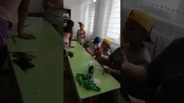 Нурали комиссии сидит как жюри.... в Луговом смотреть онлайн