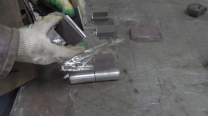 как приварить петли на ворота с уплотнителем