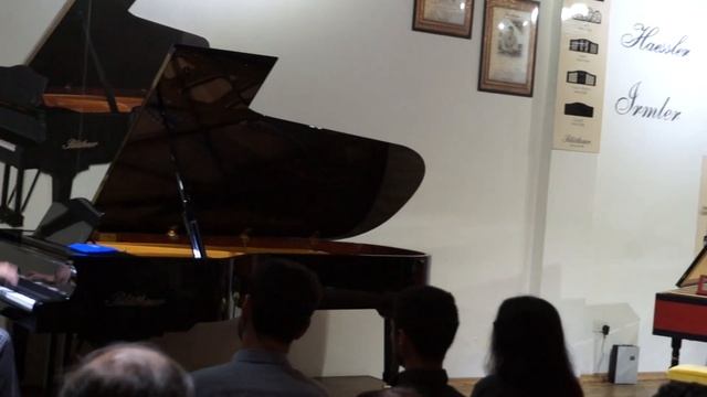 Rakhmaninov "Italian polka" with improvisation - Рахманинов "Итальянская полька" с импровизацией смотреть онлайн