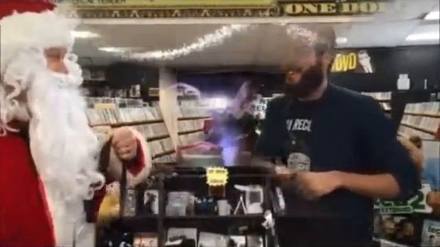 Santa Visits Zia Records On Oracle in Tucson! смотреть онлайн