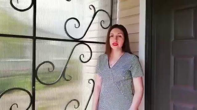 Ф. И. Тютчев "Она сидела на полу..." смотреть онлайн