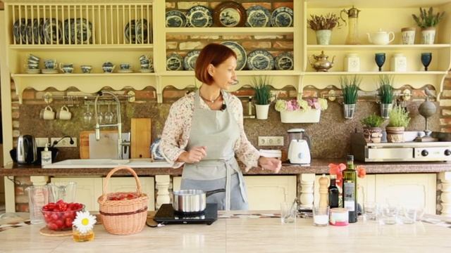 Вкусный Сад: ПАННА КОТТА с клубникой СВОИМИ РУКАМИ! смотреть онлайн