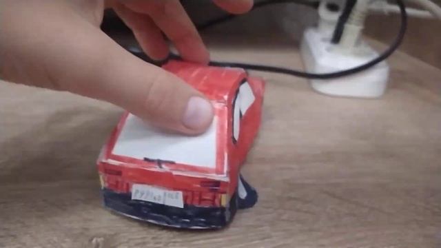 вот все мои машины из бумаги газ 24 , москвич 2141, ваз 2109, делориан, и смз машина для инвалидов смотреть онлайн
