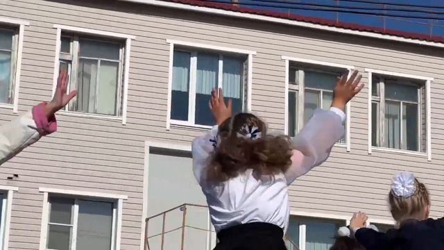 Как это было: День знаний в шестой школе смотреть онлайн