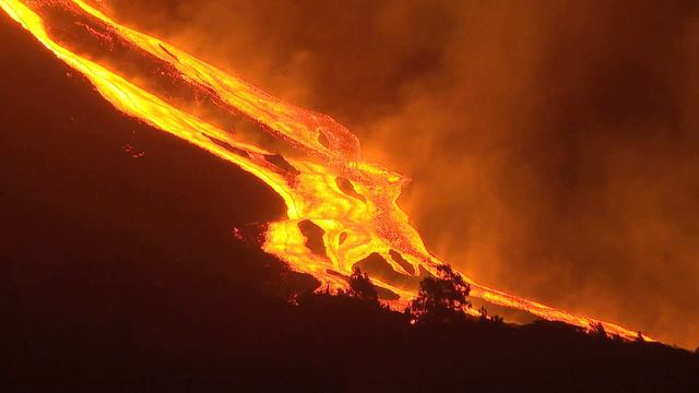 Erupción La Palma HD en colaboración con Video Report Canarias смотреть онлайн