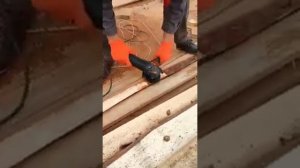 Как снять кору ( обзол ) с досок