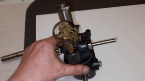 Ручной гидравлический насос для ручного пресса.