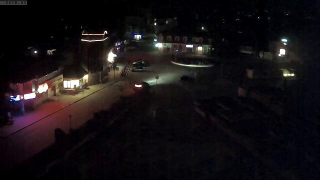 Вебкамера "Площадь Советская". Запись 17.04.2016 23:00:02 смотреть онлайн