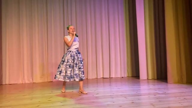 «Я люблю танцевать» из репертуара Анны Герман-исп.Елизавета Никитина, Рук.С.Деркач.09.2020г. смотреть онлайн