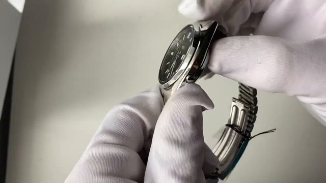 Seiko Classic Daydate 37 SNXS77K - Unboxing & Review смотреть онлайн
