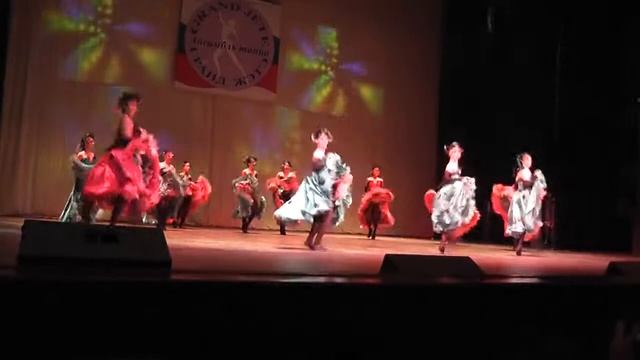 Grand Jete - Канкан смотреть онлайн