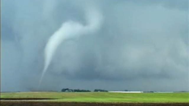 Разрушительные торнадо смотреть онлайн