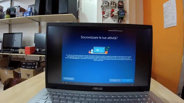 unboxing notebook ASUS X509JP-EJ044T e primo avvio смотреть онлайн