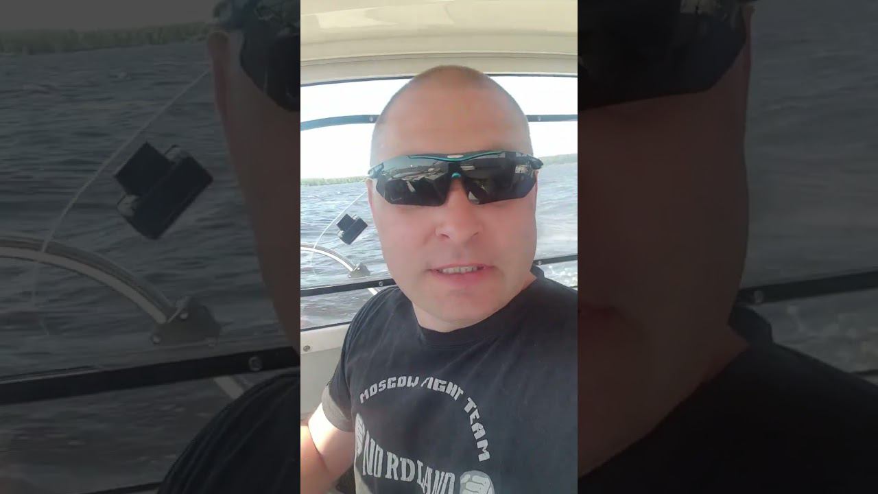 идем по Рыбинке . ветер 8 - 9 метров смотреть онлайн