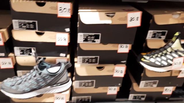 Nike react | Nike Gear | Nike factory outlet смотреть онлайн