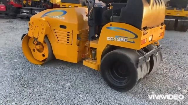 Каток дорожный вибрационный HITACHI CC135C видео работы смотреть онлайн