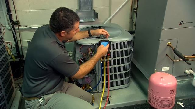 Using a testo 550 Digital Manifold to Charge an AC System смотреть онлайн