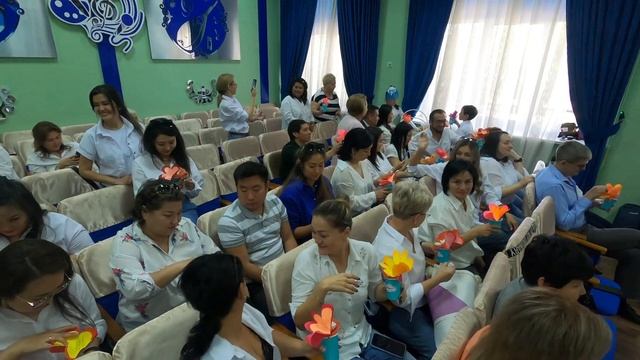 Выпускной гимназистов начальной школы смотреть онлайн