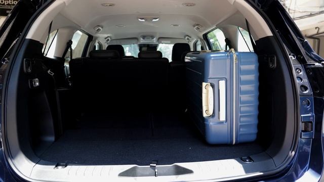 Here's Why The Isuzu MU-X is So Popular! [Car Review] смотреть онлайн