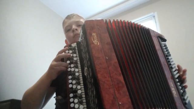 Хайповатый,4-й урок на баяне,разбор правой руки песни "картошка" #баянист #баян смотреть онлайн