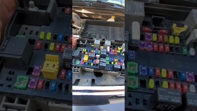 2014 Dodge Ram Big Horn 4X2 AC compressor not engaging/TIPM problems. смотреть онлайн