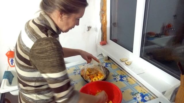 ПРОСТО И ВКУСНО! КРОЛИК С ОВОЩАМИ В РУКАВЕ ПРИГОТОВЛЕННЫЙ В ДУХОВКЕ.Жизнь у моря. смотреть онлайн