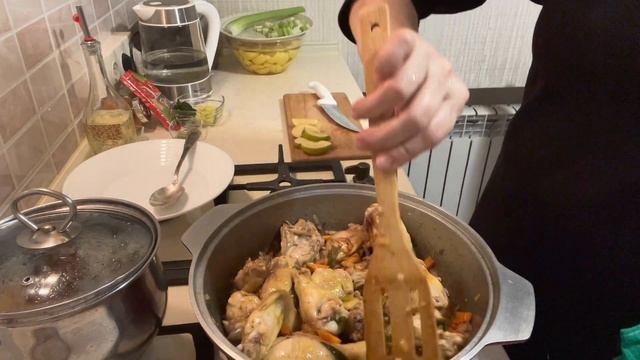 Картофельный соус с курицей смотреть онлайн