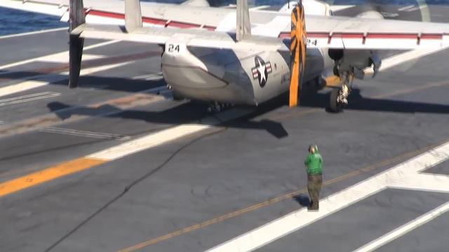 C-2A Greyhound landing on USS John C. Stennis (HD) смотреть онлайн