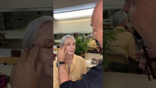 Макияж 60+. Визажист Владимир Калинчев, косметика Max Factor смотреть онлайн